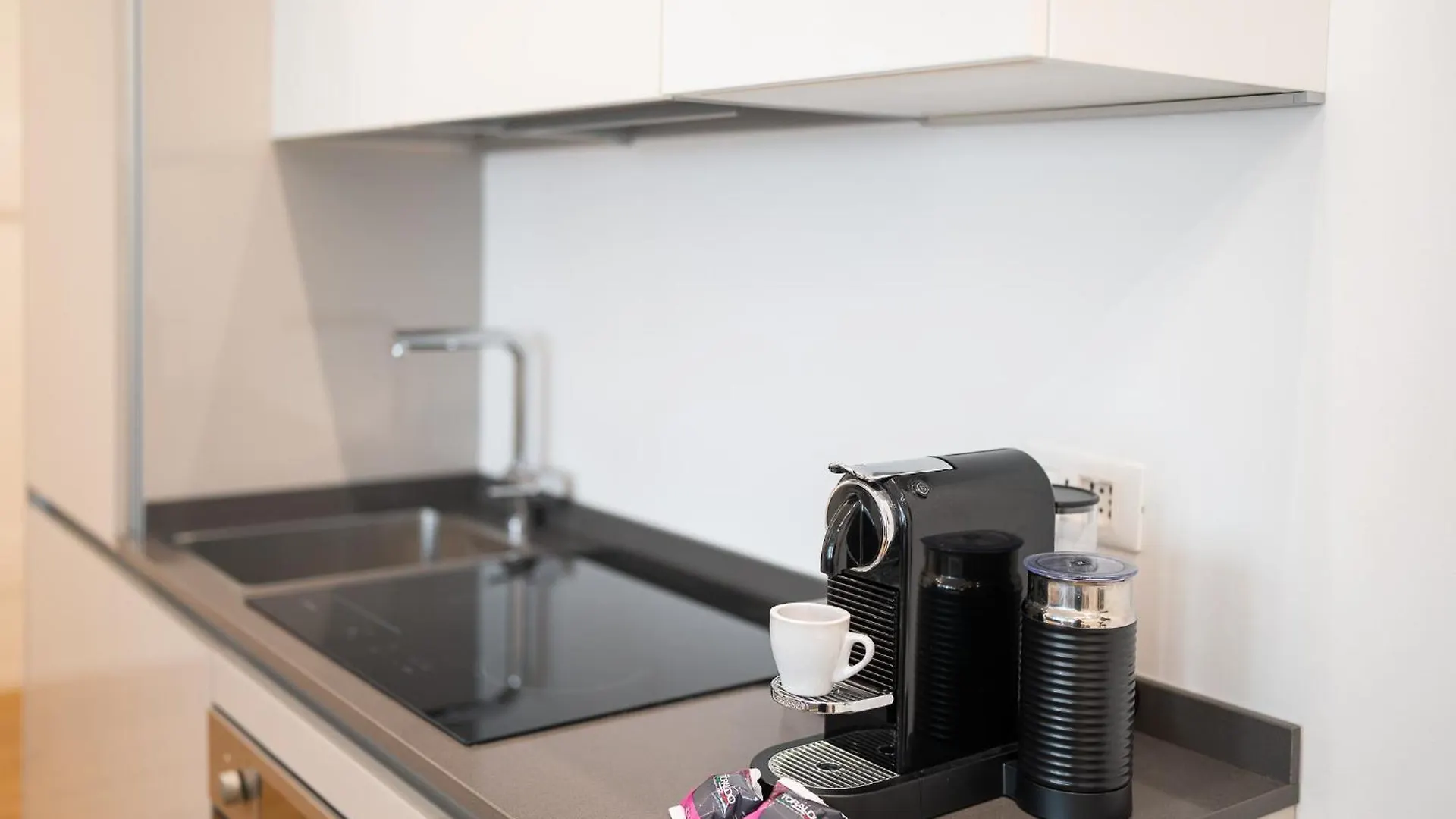 Appartamento In Centro Vista Parco - Biancospino Apartments Milan Italy